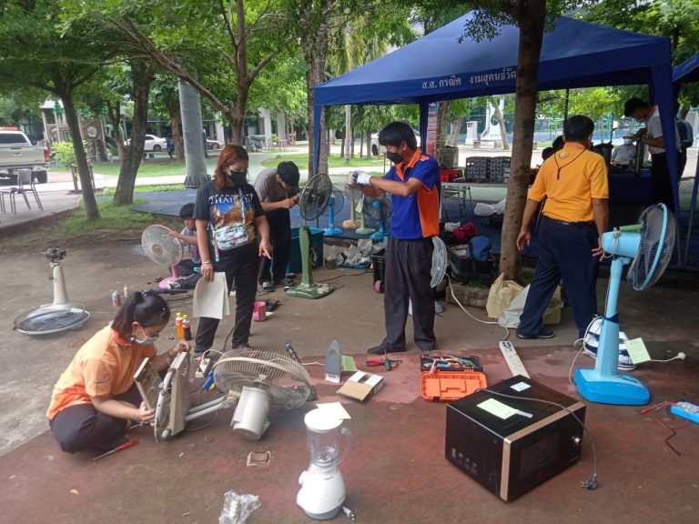 LINE_ALBUM_ศูนย์เยาวชนคลองเตย_๒๒๐๘๒๑_92