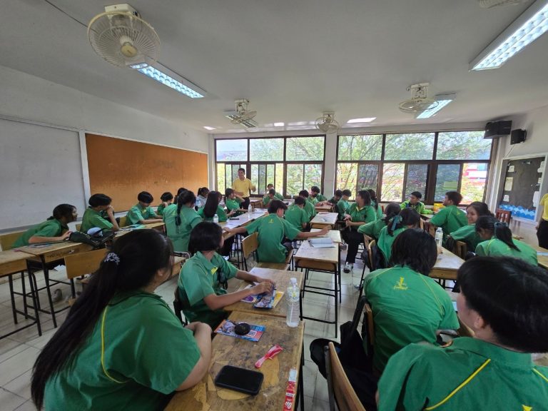 LINE_ALBUM_แนะแนวโรงเรียนเทพศิรินทร์สมุทรปราการ_241203_10